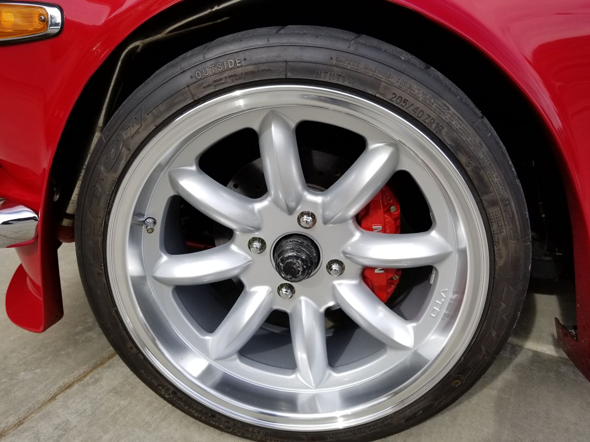 Datsun SP310/311 Roadster with VTO vintage aluminum wheels - Photo 9