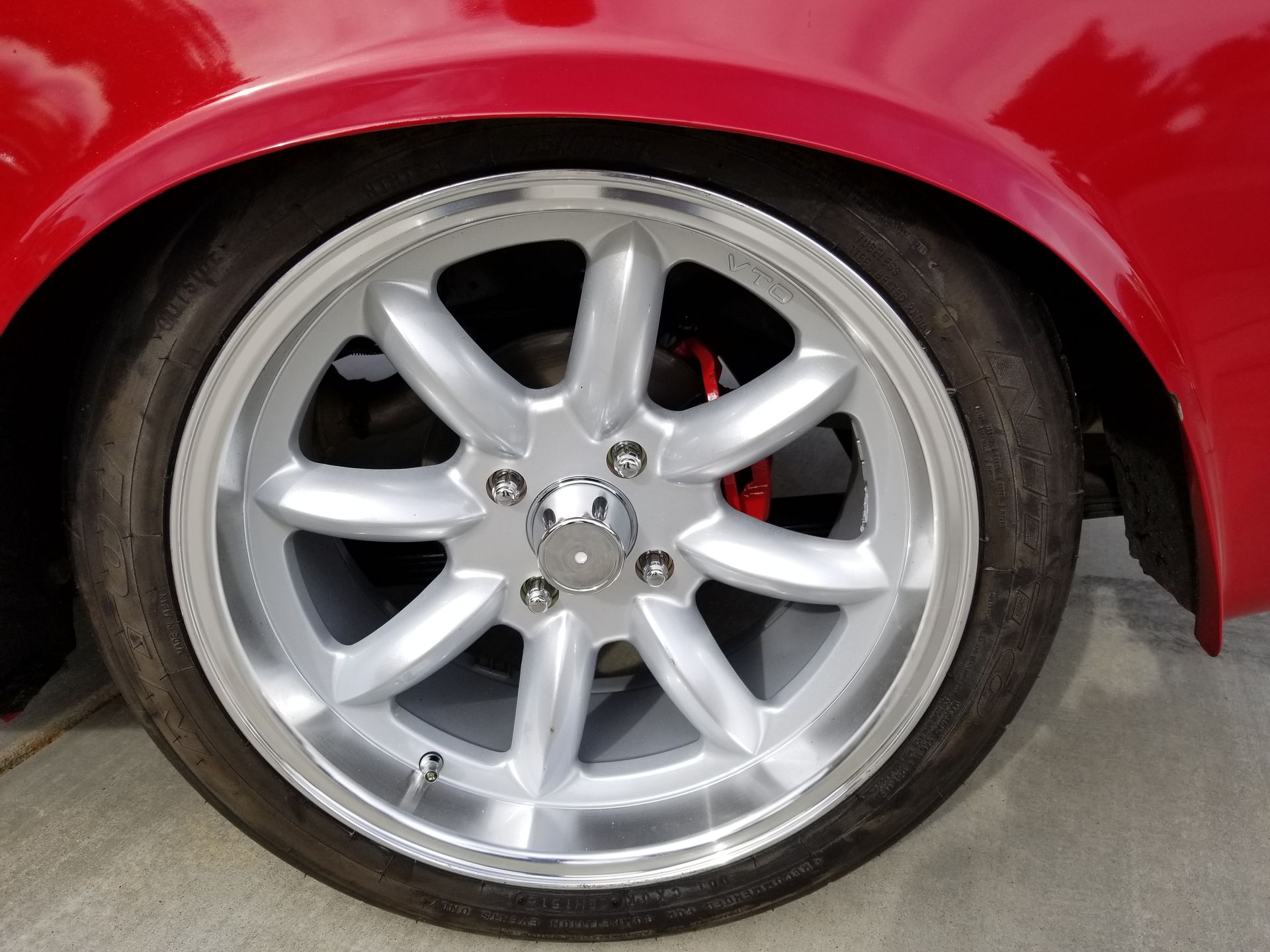 Datsun SP310/311 Roadster with VTO vintage aluminum wheels - Photo 10