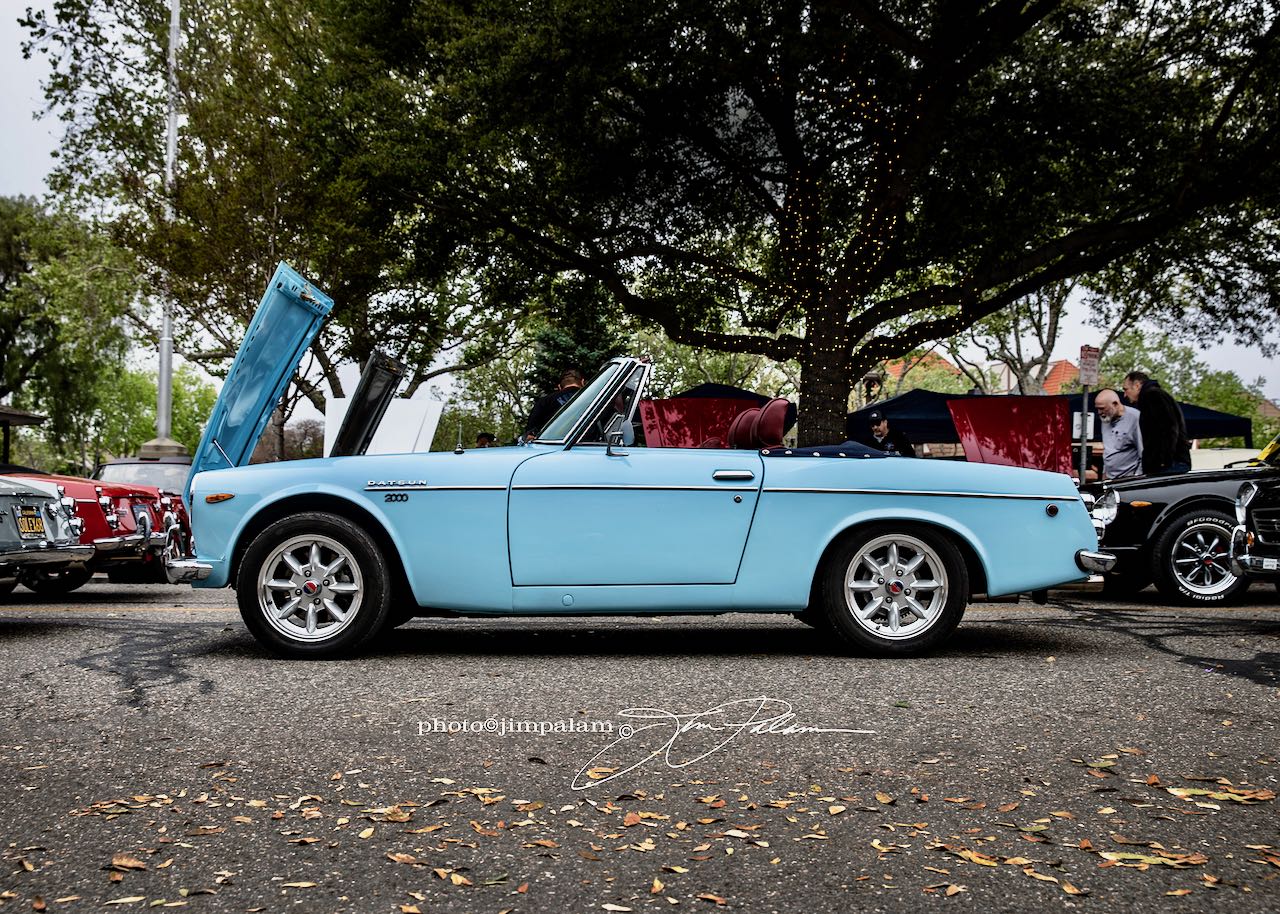 Datsun SP310/311 Roadster with VTO vintage aluminum wheels - Photo 13