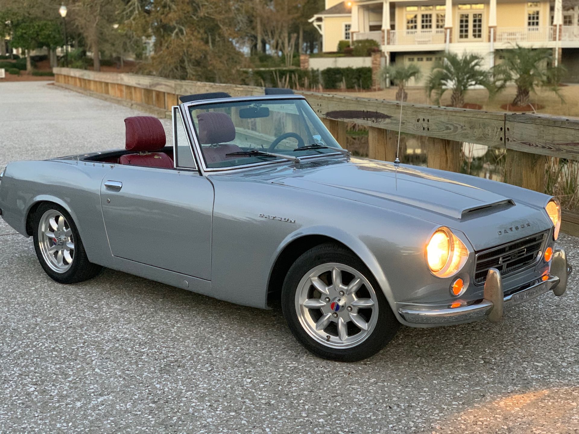 Datsun SP310/311 Roadster with VTO vintage aluminum wheels - Photo 18