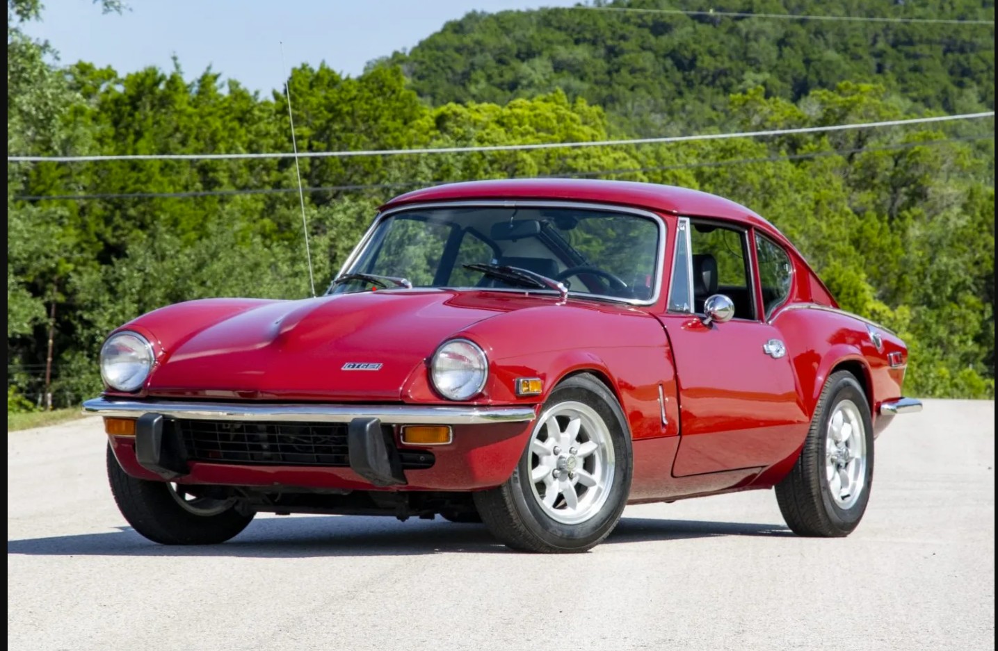 Triumph GT6 with VTO vintage aluminum wheels - Photo 2