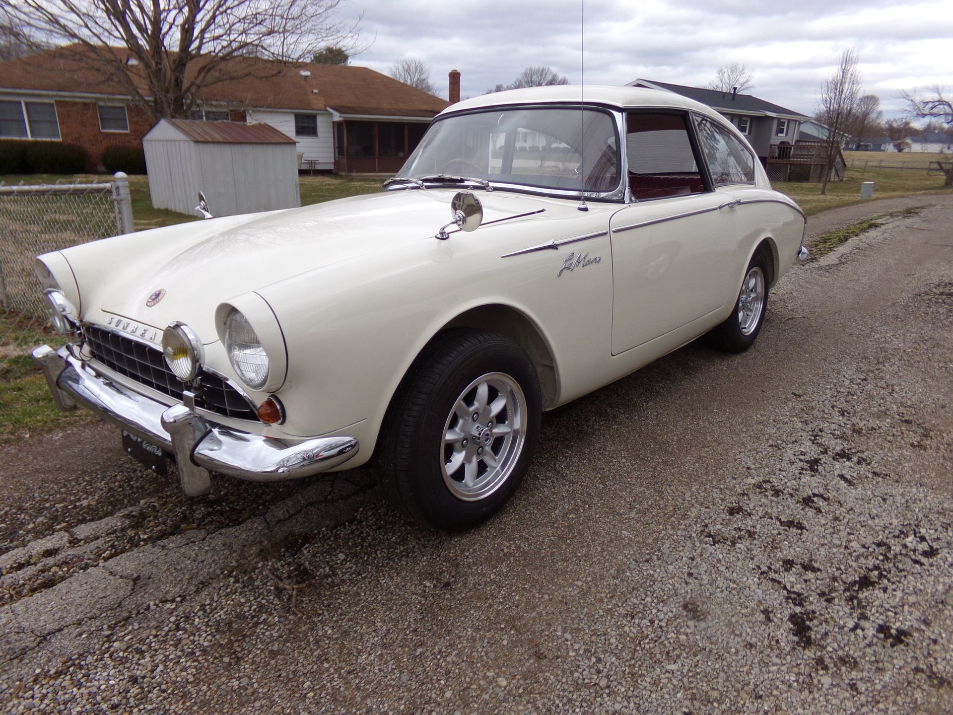Sunbeam Alpine with VTO vintage aluminum wheels - Photo 2