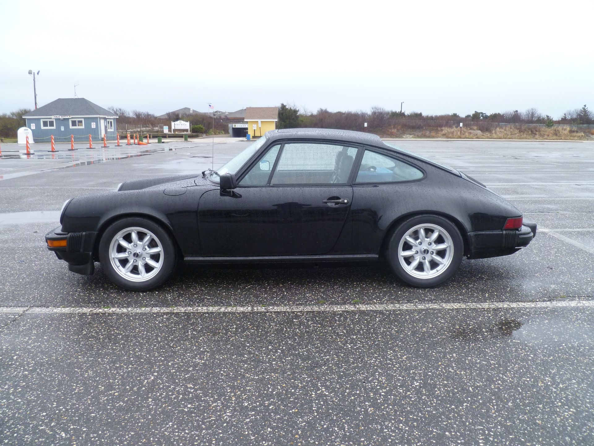 Porsche 911 with VTO vintage aluminum wheels - Photo 3