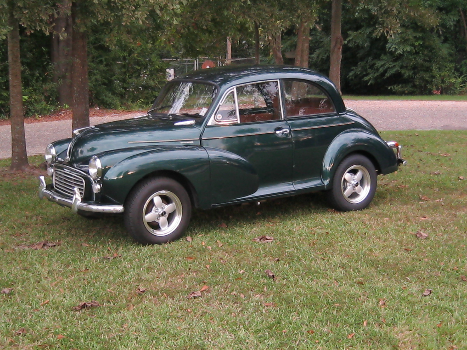 Morris Minor with VTO vintage aluminum wheels - Photo 7