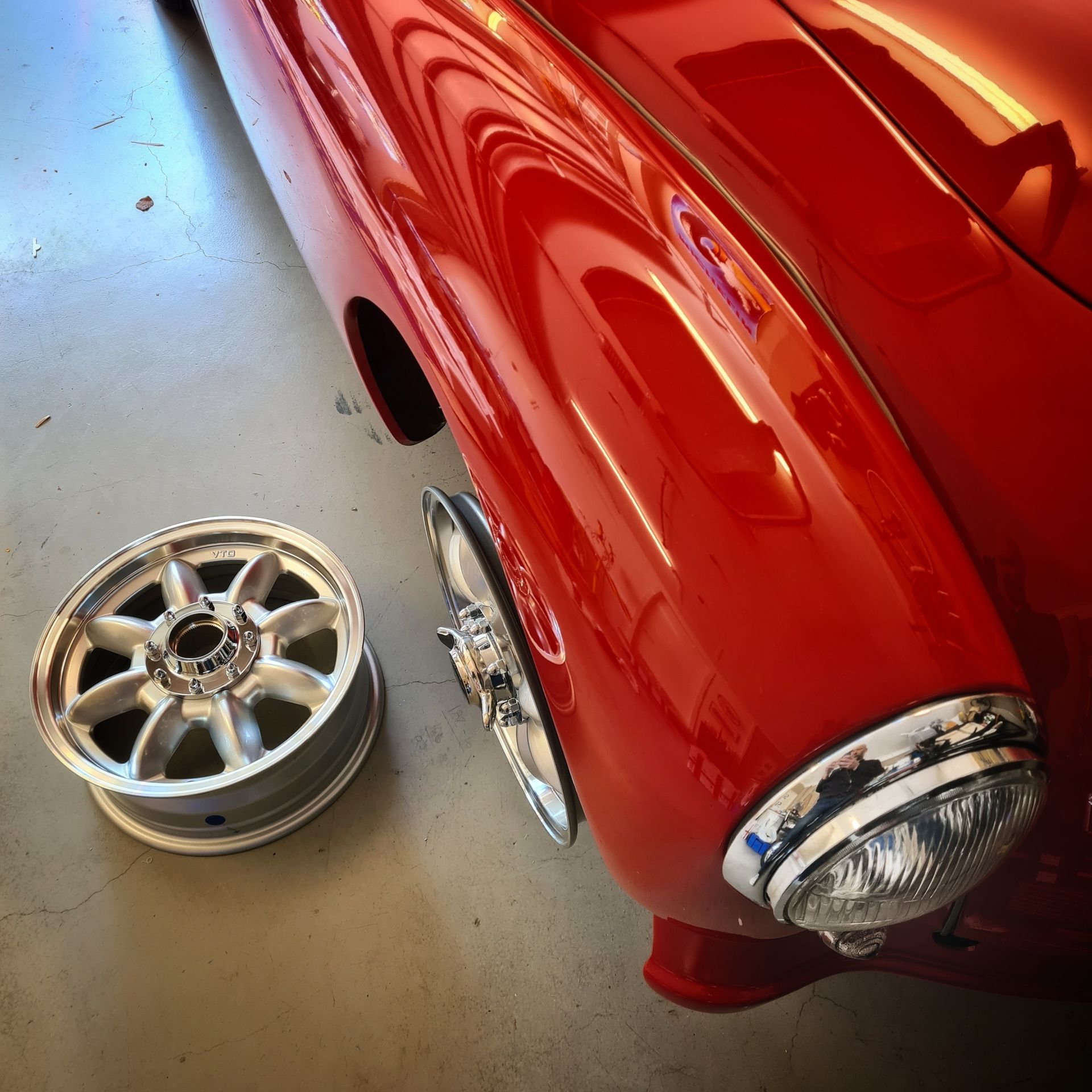 MG MGA with VTO vintage aluminum wheels - Photo 12
