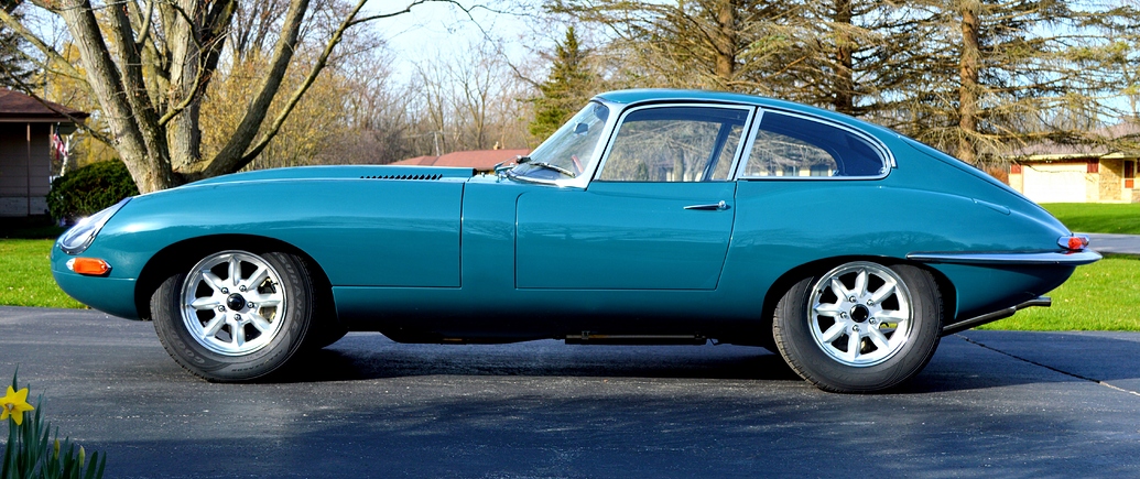 Jaguar XKE with VTO vintage aluminum wheels - Photo 3