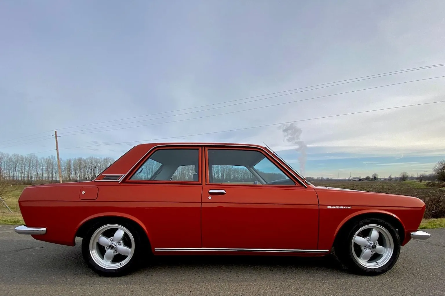 Datsun 510 with VTO vintage aluminum wheels - Photo 2